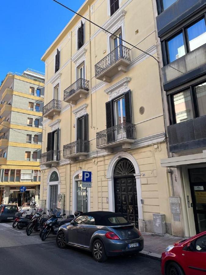 Apartamento Casa In Centro Con Terrazzo Bari Exterior foto