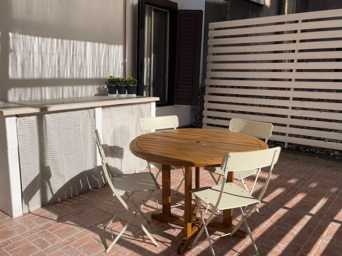 Apartamento Casa In Centro Con Terrazzo Bari Exterior foto