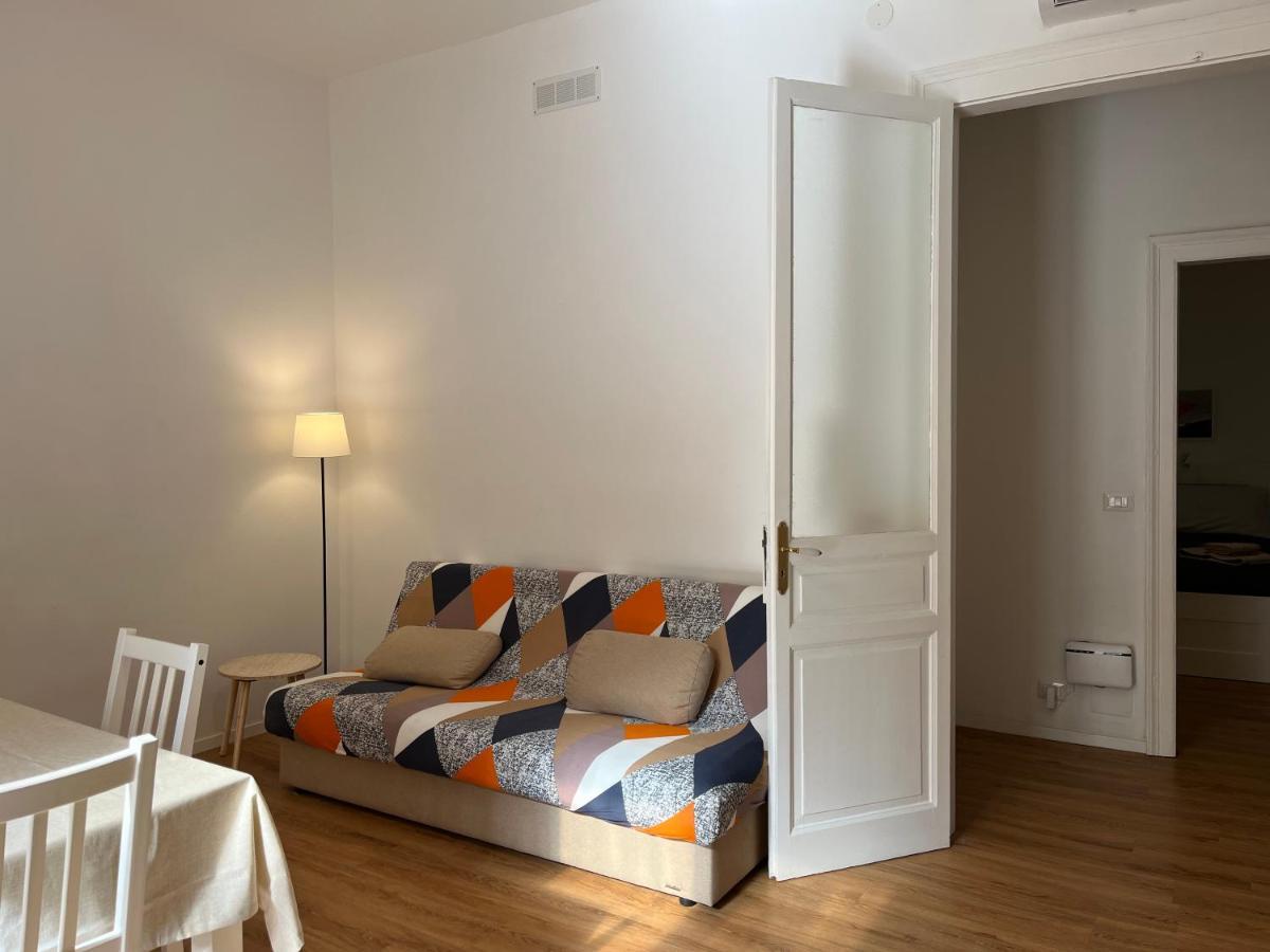 Apartamento Casa In Centro Con Terrazzo Bari Exterior foto