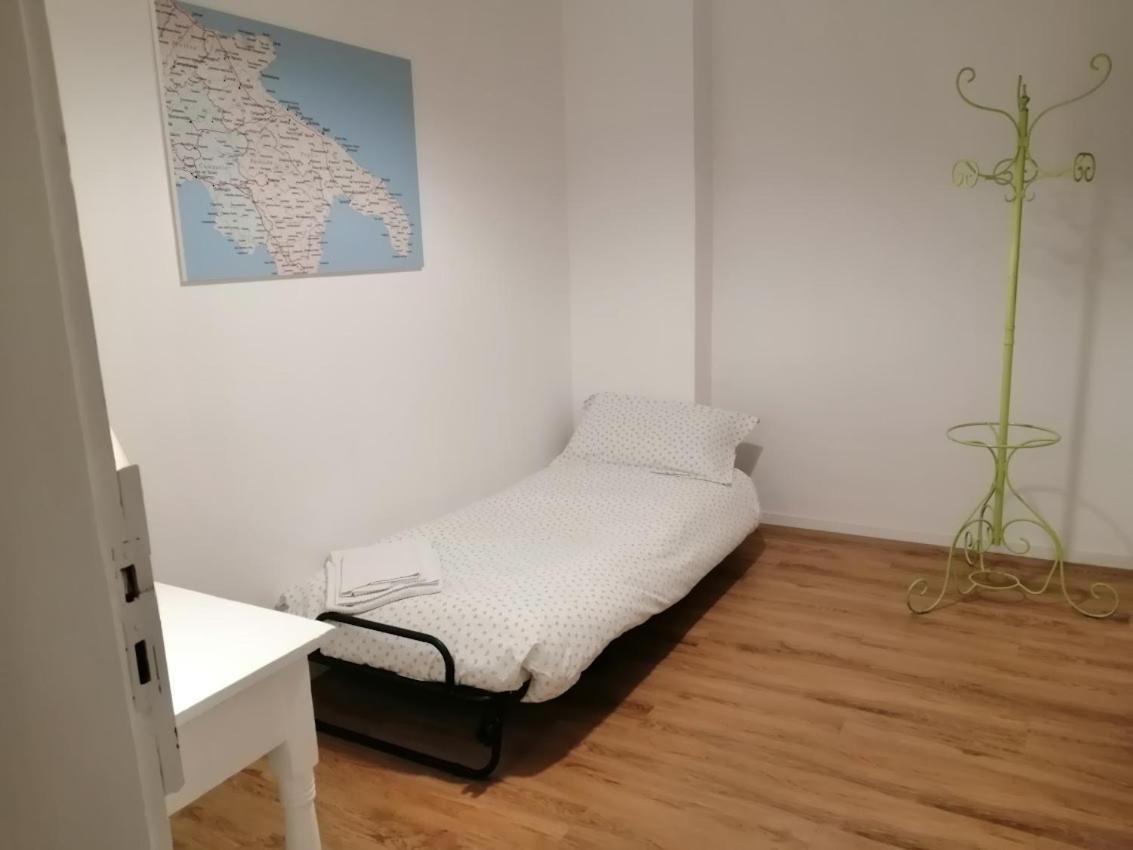 Apartamento Casa In Centro Con Terrazzo Bari Exterior foto